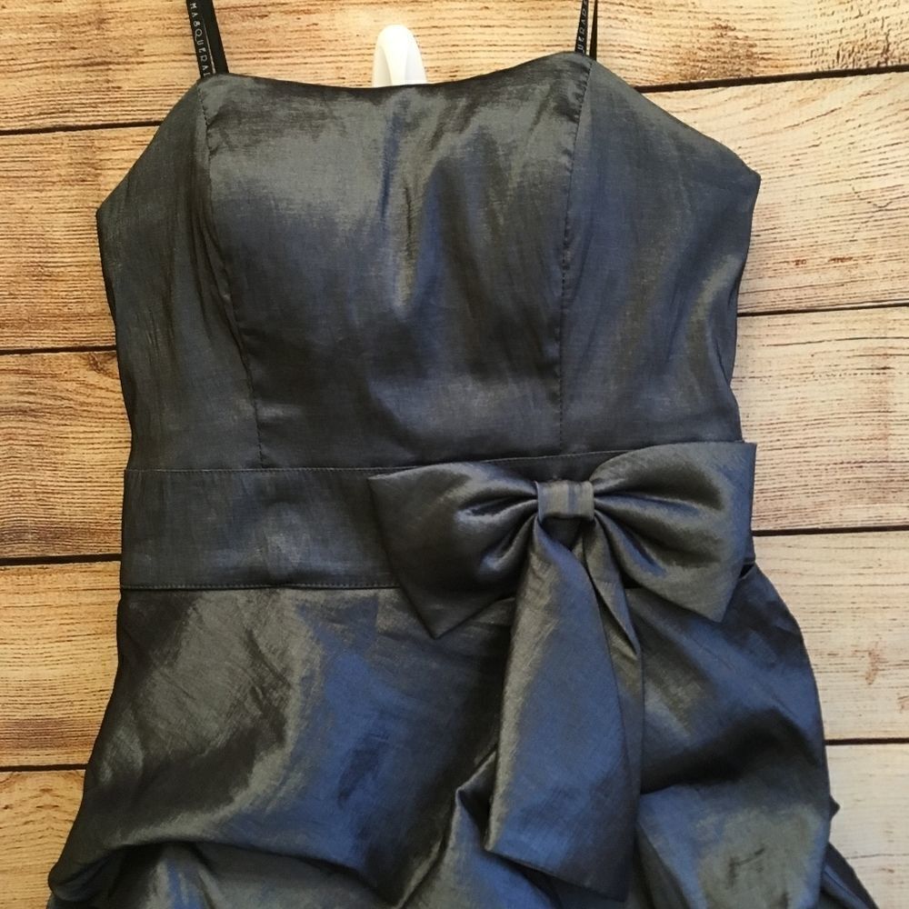 ‎MASQUERADE STRAPLESS RUFFLED SKIRT DRESS - Picture 8 of 8